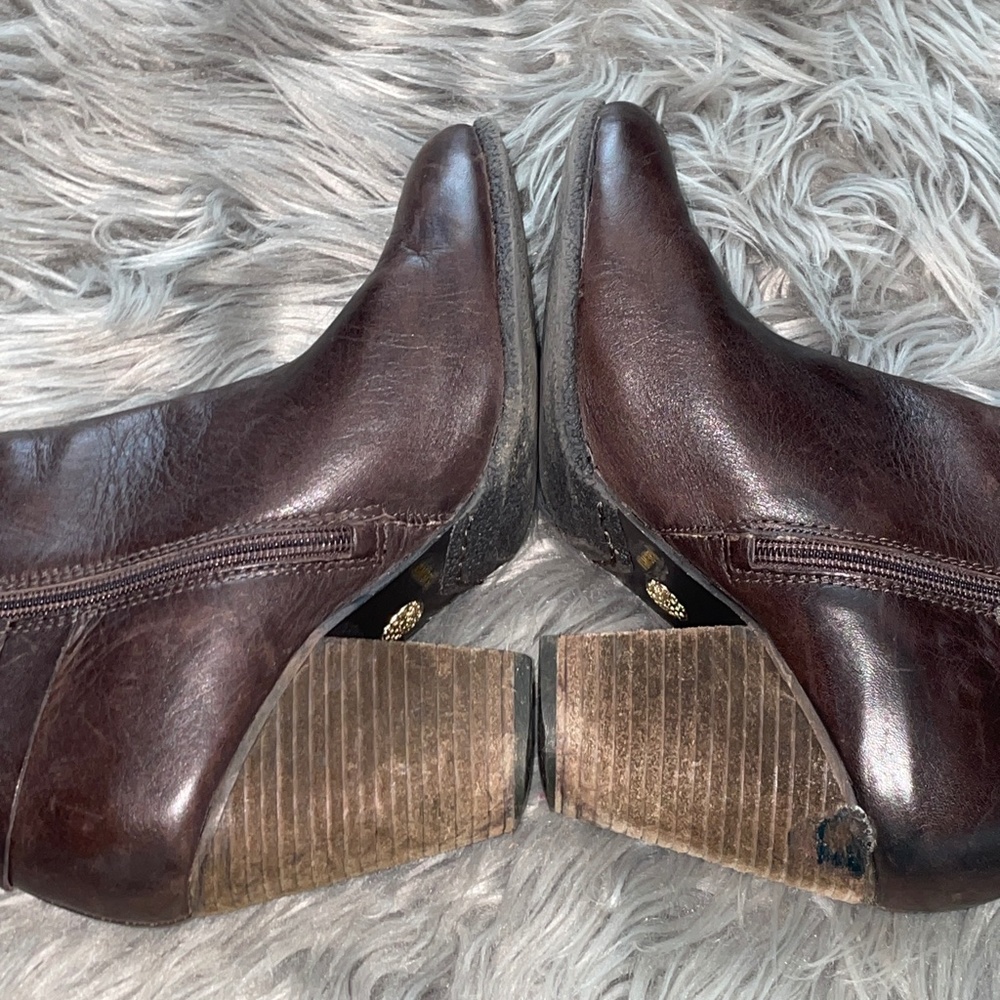 Vince Camuto Harriet Soft Leather Stacked Ankle Heeled Boot Size 8.5 - Picture 6 of 13